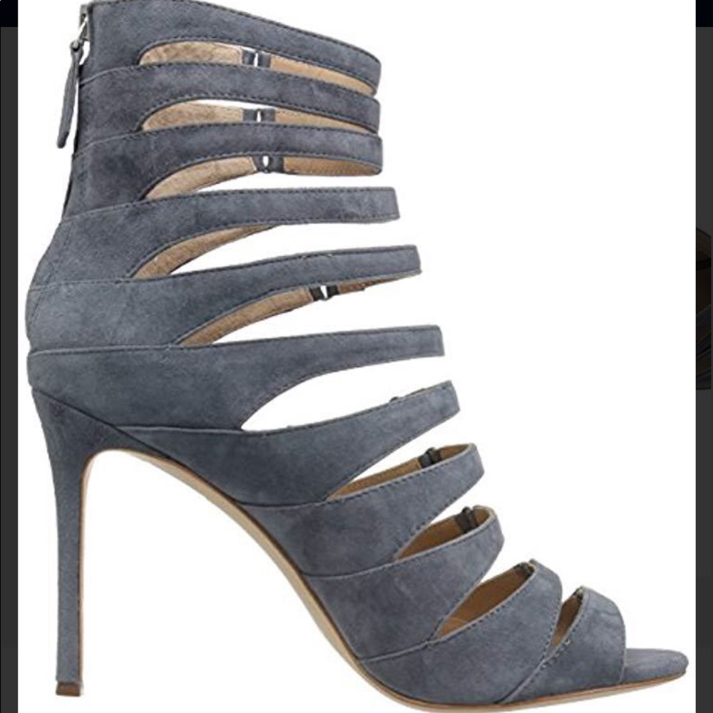 New Pour la victoire heels NWOT